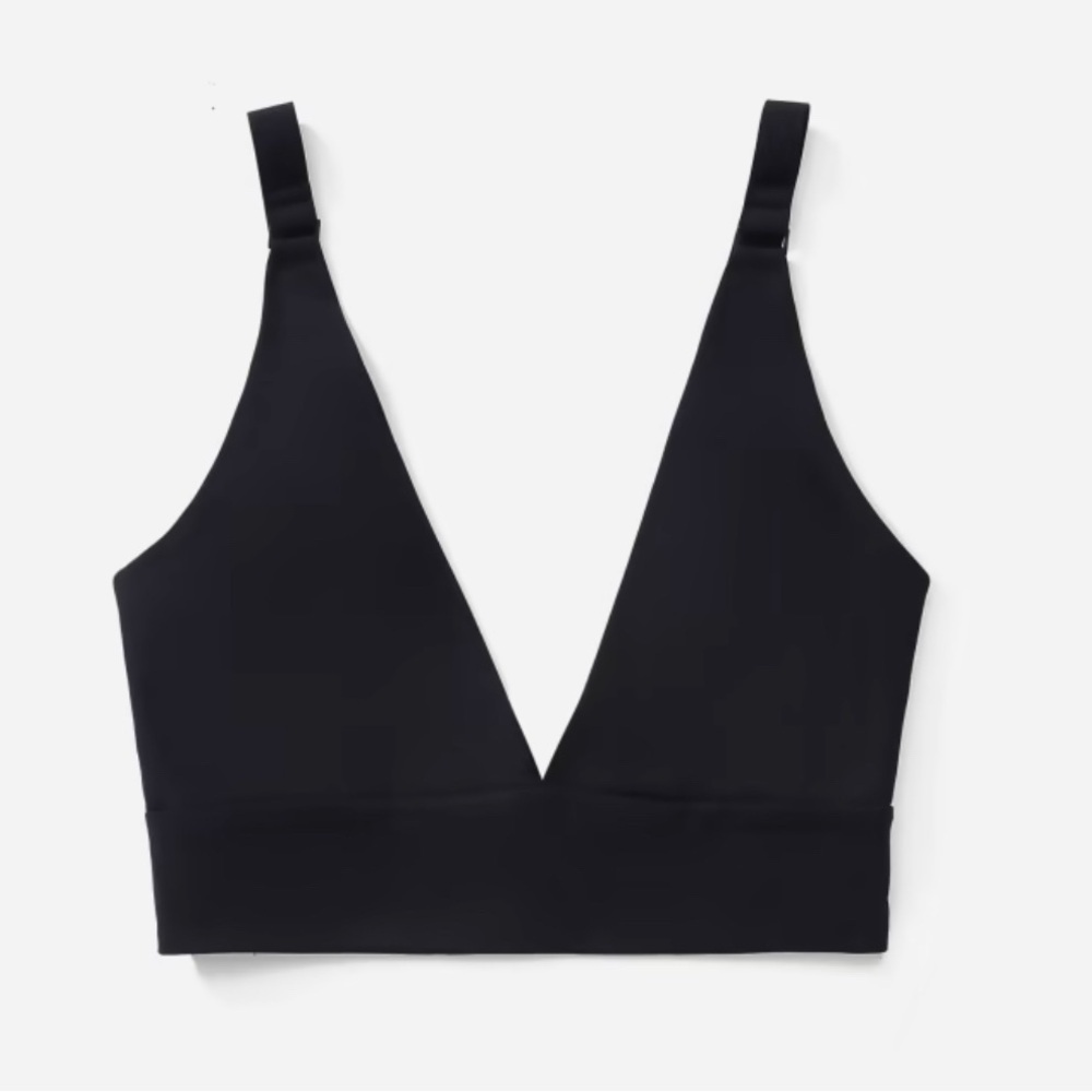 NWT Everlane The Invisible V Neckline Seamless Cup Adjustable Strap Bra Black